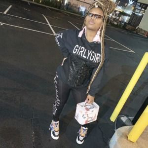 Meet your Posher, Diamond